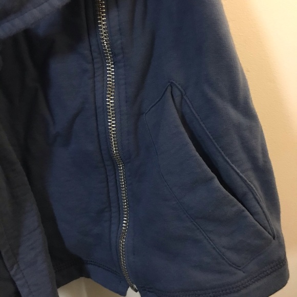 Young fabulous and broke sleeveless top - Picture 14 of 14